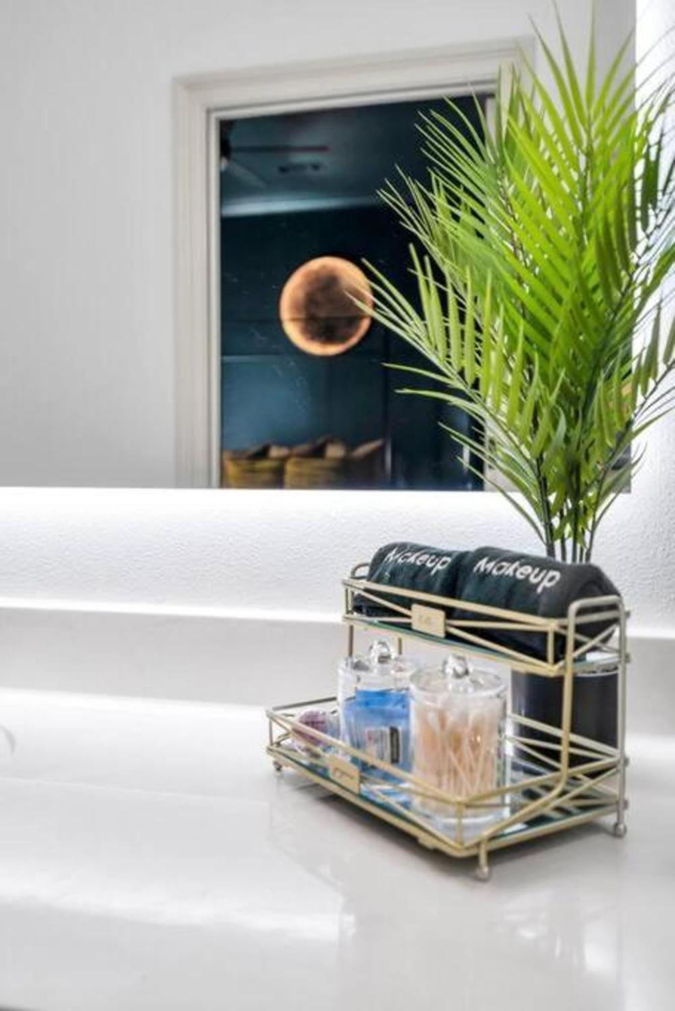 Stylish & Romantic Home, Long-Term Friendly, King Baton Rouge Buitenkant foto